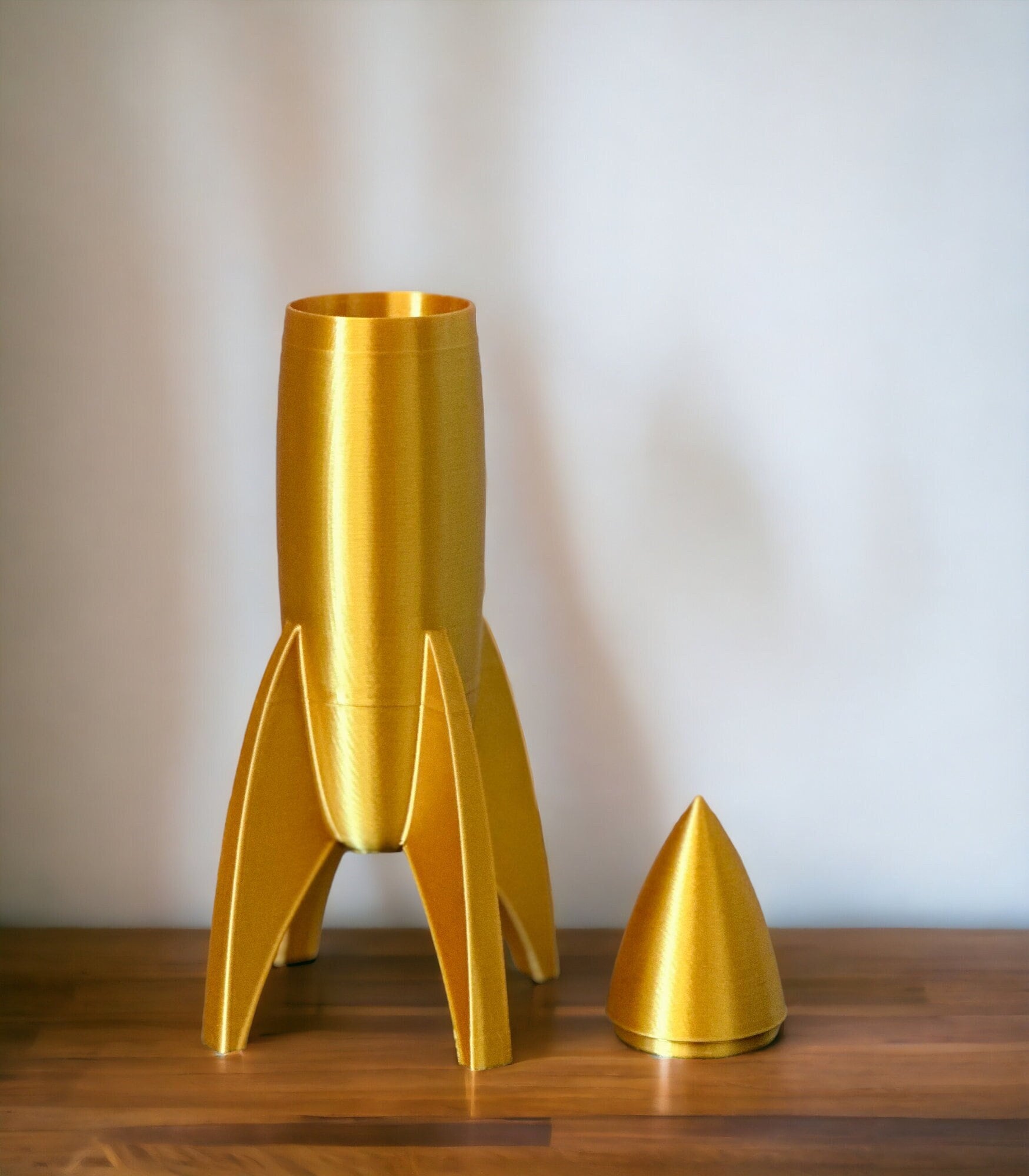 Rocket Ship Container, Retro Rocket Ship With Lid And Storage, Rocket Decoration, Different Colors and Sizes